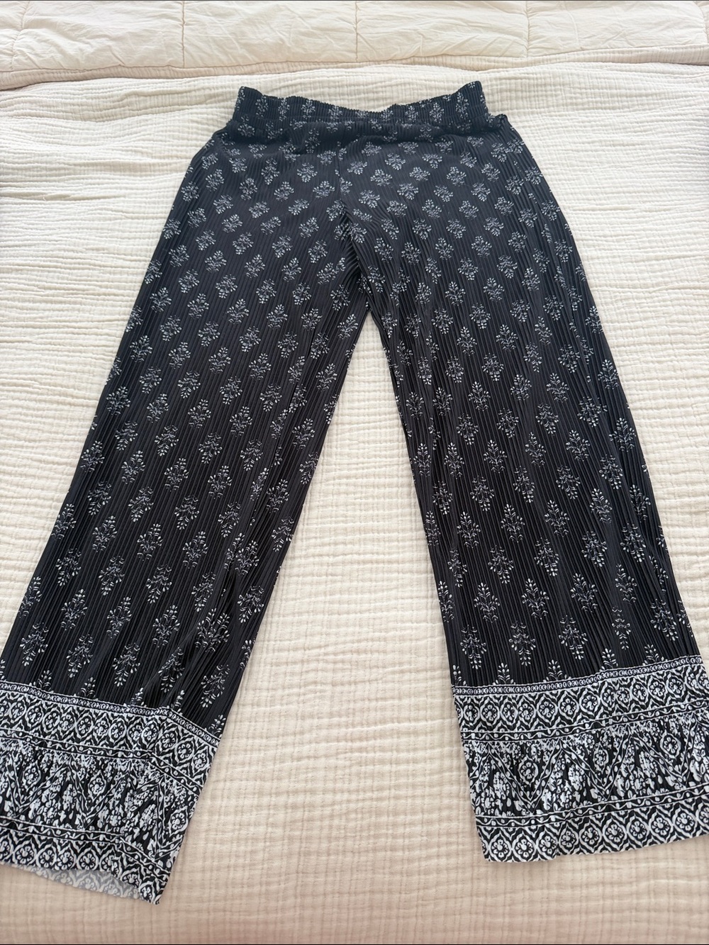 Fever Black Wide-Leg Printed Pants with White Border